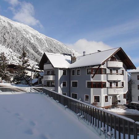 Hotel Haus Dorfplatz Galtür Exterior foto