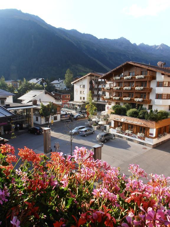 Hotel Haus Dorfplatz Galtür Zimmer foto